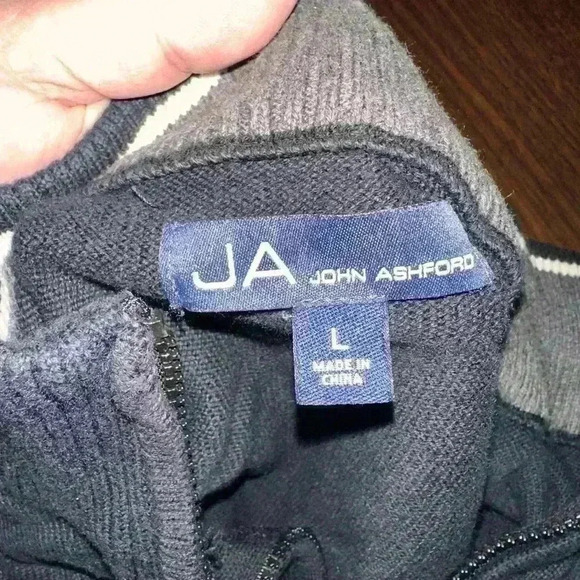 John Ashford Knit 1/4 Zip Sweater Sz  Large Black Gray Stripe Men's Pullover. - Picture 6 of 7